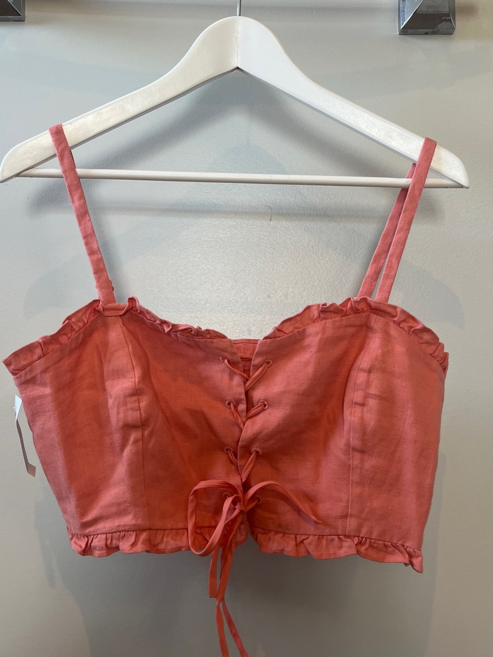 Aritzia Wilfred Cropped Ruffle Tie-Front Tank Top - Coral
